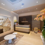 Sảnh lễ tân và khu sofa